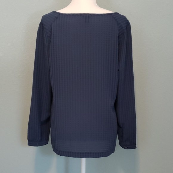 Eddie Bauer Blouse - Picture 2 of 5